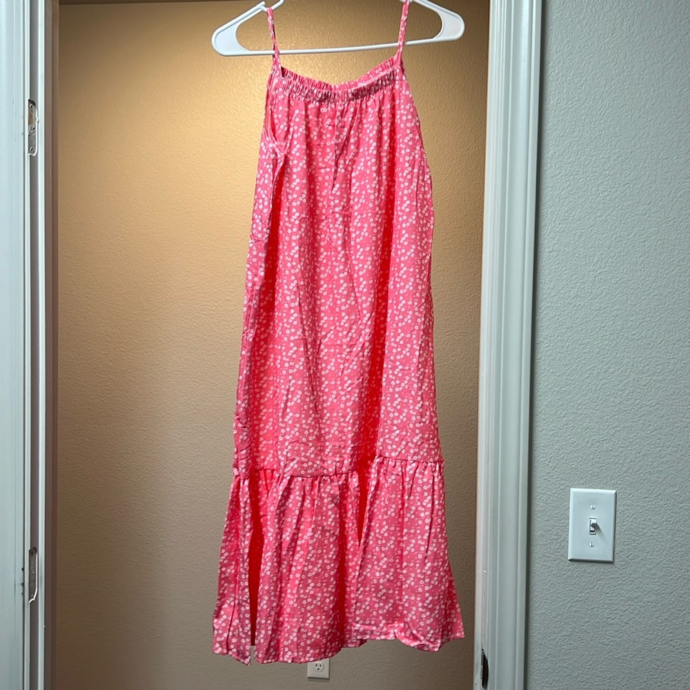 Girls pink dress with white flowers